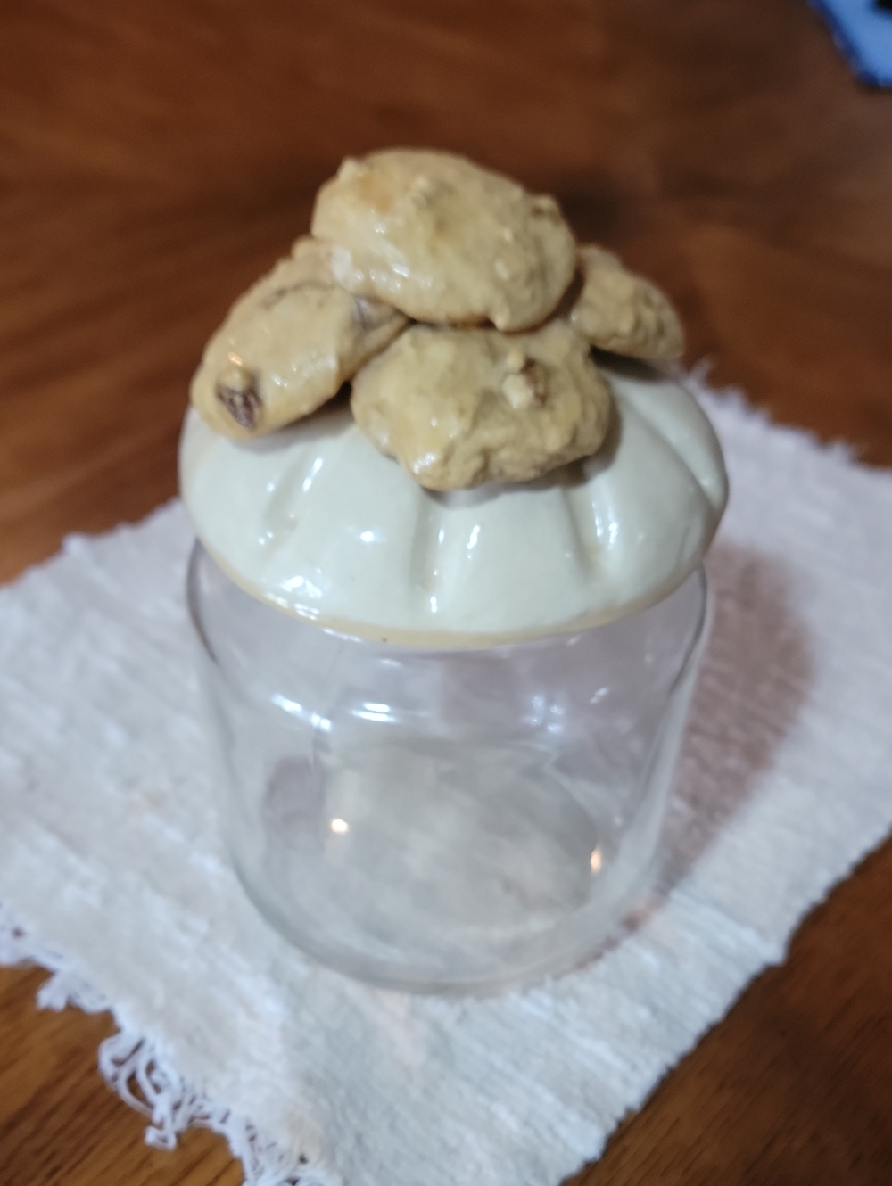 Handcrafted Chocolate Chip Cookie Topped Glass Jar Vitage 80's
